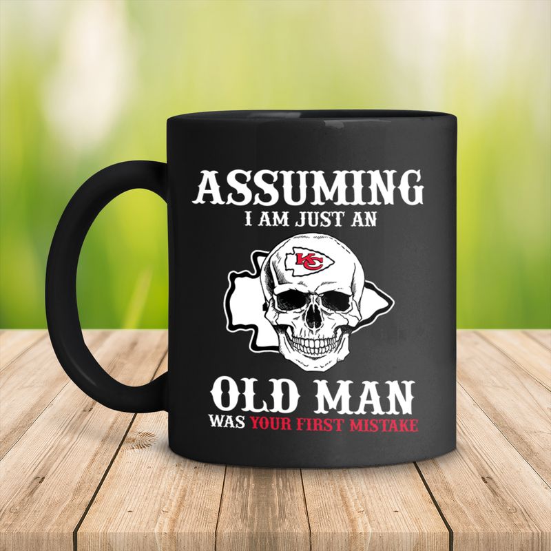 Kansas City Chiefs Assuming I Am Just An Old Man Was Your First Mistake Mug - Image 2